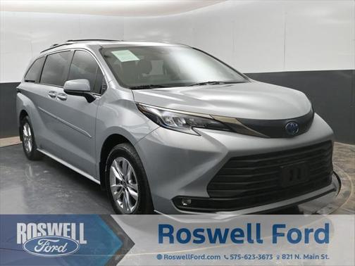 2023 Toyota Sienna Woodland Edition