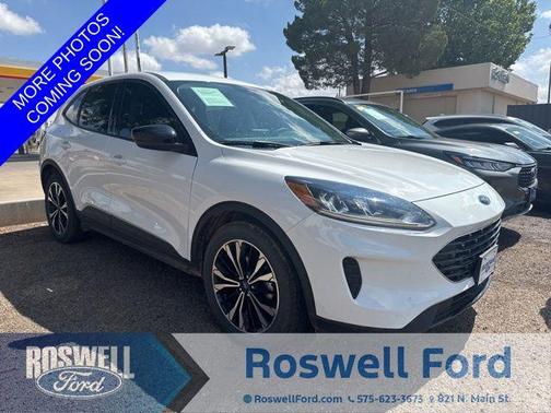 Oxford White 2022 Ford Escape SE