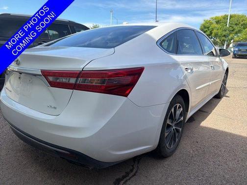 Blizzard Pearl 2018 Toyota Avalon XLE Premium