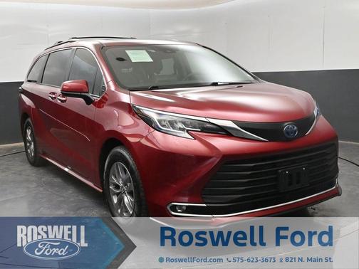 2023 Toyota Sienna XLE