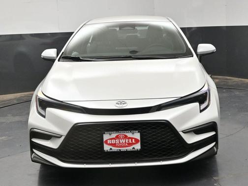 Wind Chill Pearl 2025 Toyota Corolla SE