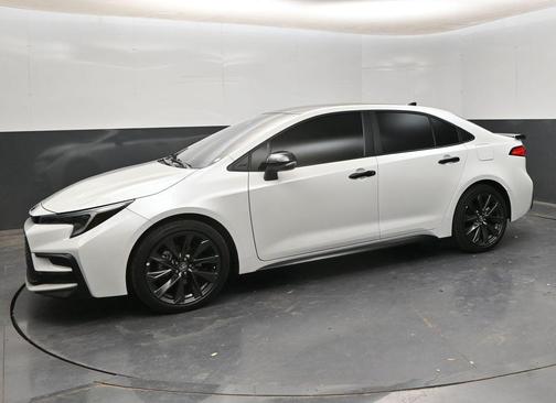 Wind Chill Pearl 2025 Toyota Corolla SE