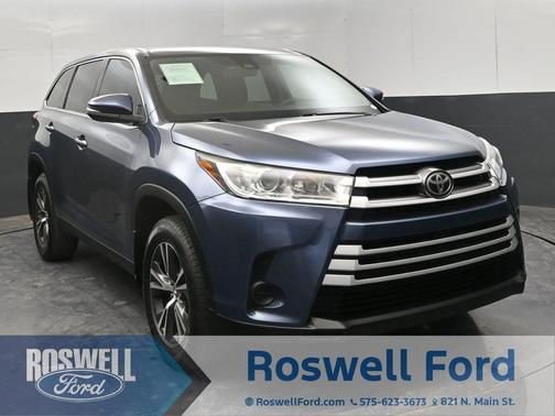 Shoreline Blue Pearl 2019 Toyota Highlander LE