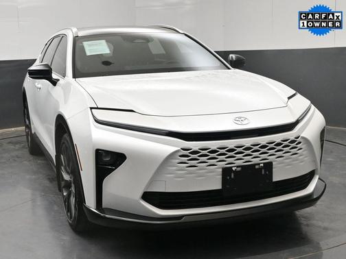 2025 Toyota Crown Signia Limited