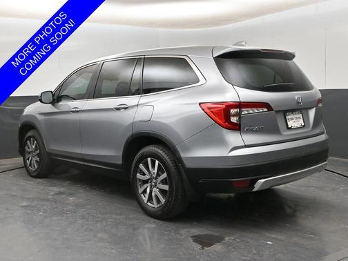 Lunar Silver Metallic 2021 Honda Pilot 2WD EX