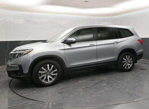 Lunar Silver Metallic 2021 Honda Pilot 2WD EX