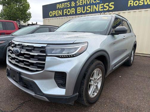 Iconic Silver Metallic 2025 Ford Explorer Active