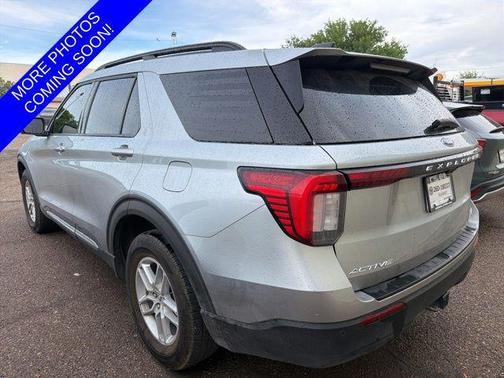 Iconic Silver Metallic 2025 Ford Explorer Active