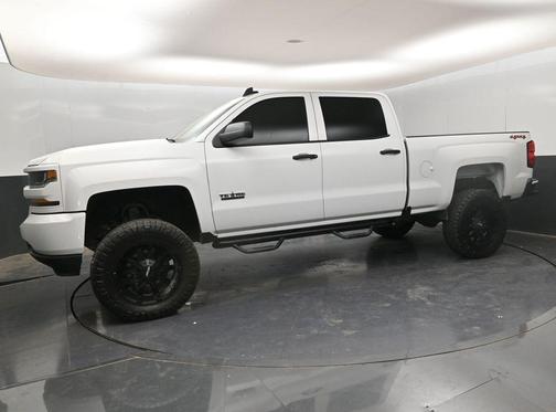 2018 Chevrolet Silverado 1500 Custom