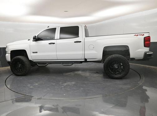 2018 Chevrolet Silverado 1500 Custom