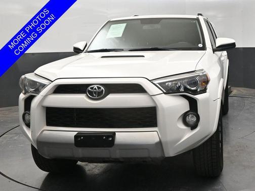 Super White 2018 Toyota 4Runner TRD Off Road