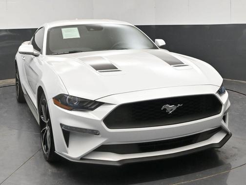 Oxford White 2021 Ford Mustang EcoBoost