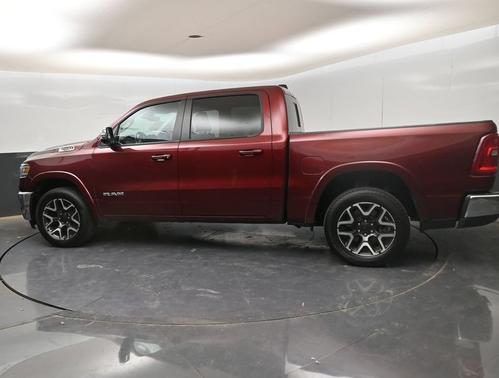 Delmonico Red Pearlcoat 2025 RAM 1500 Laramie