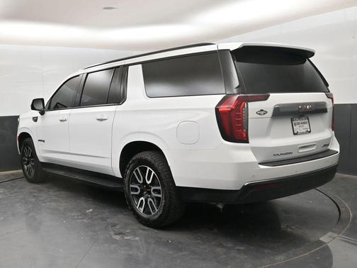 2024 GMC Yukon XL AT4