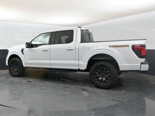 Oxford White 2025 Ford F-150 Tremor