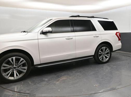 White Platinum Clearcoat Metallic 2019 Ford Expedition XLT