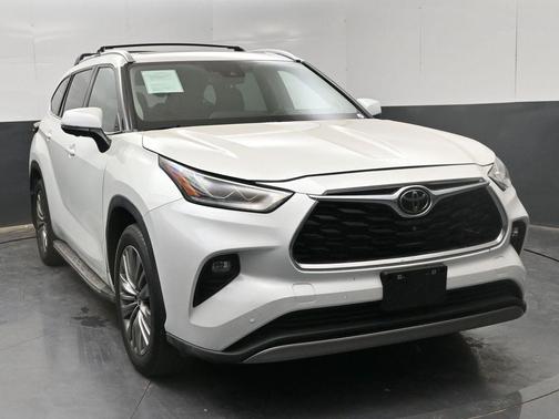 2023 Toyota Highlander Platinum