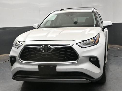 2023 Toyota Highlander Platinum