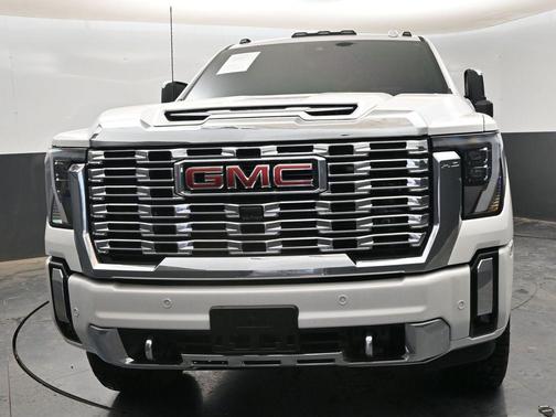 2024 GMC Sierra 2500 Denali