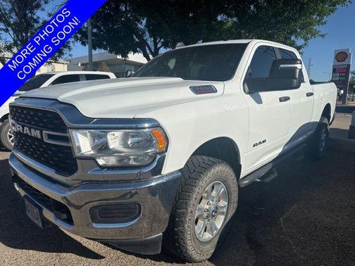 Bright White Clearcoat 2023 RAM 2500 Big Horn Crew Cab 4x4 6'4' Box