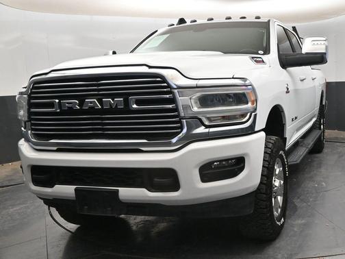 2023 RAM 2500 Laramie Crew Cab 4x4 6'4' Box