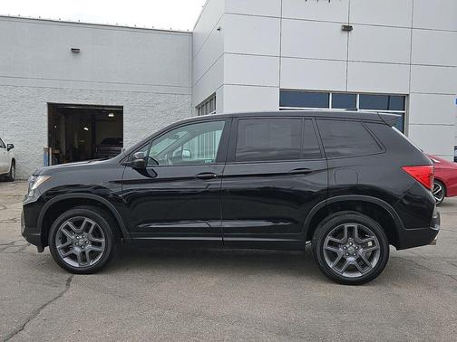 Crystal Black Pearl 2023 Honda Passport AWD EX-L
