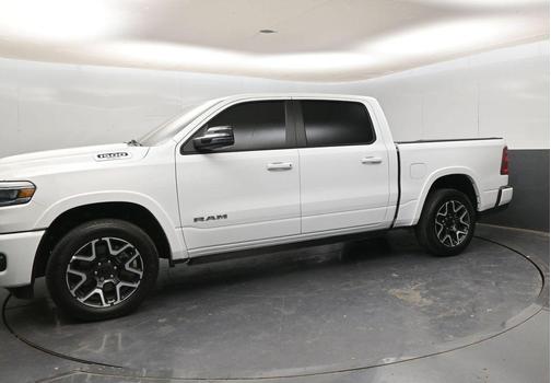 Bright White Clearcoat 2025 RAM 1500 Laramie