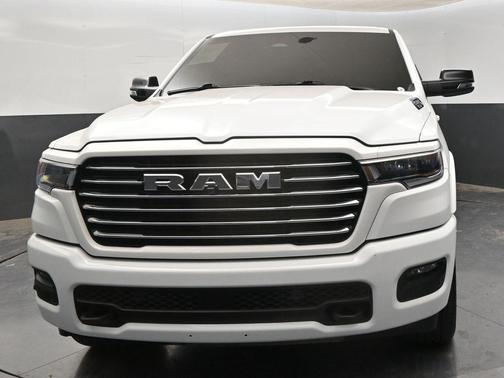 Bright White Clearcoat 2025 RAM 1500 Laramie