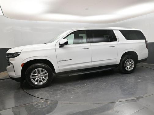 2024 Chevrolet Suburban LT