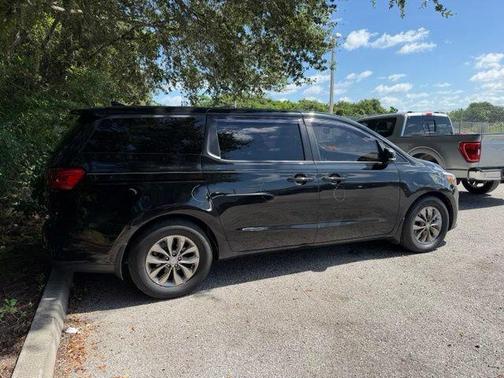 Aurora Black 2021 Kia Sedona LX