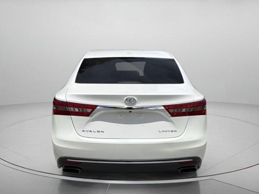 Blizzard Pearl 2016 Toyota Avalon XLE