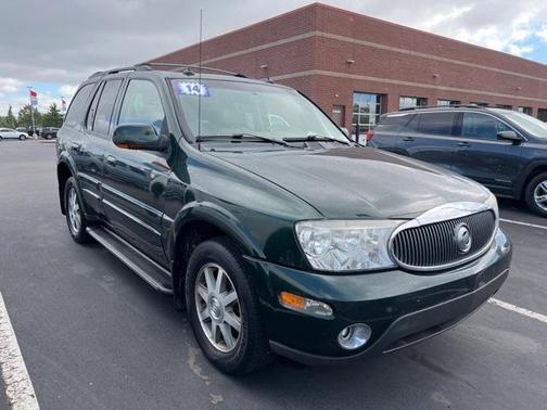 Photo 3 of 17 of 2004 Buick Rainier CXL