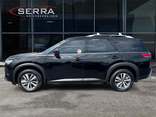 2024 Nissan Pathfinder SL FWD