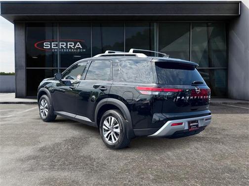 2024 Nissan Pathfinder SL FWD
