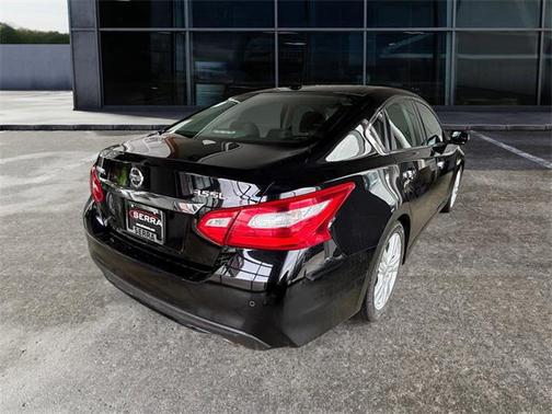 2017 Nissan Altima 3.5 SL