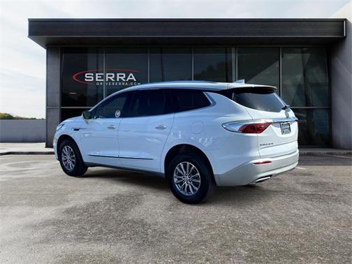 2023 Buick Enclave Essence FWD