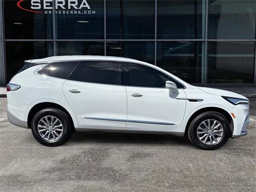 2023 Buick Enclave Essence FWD