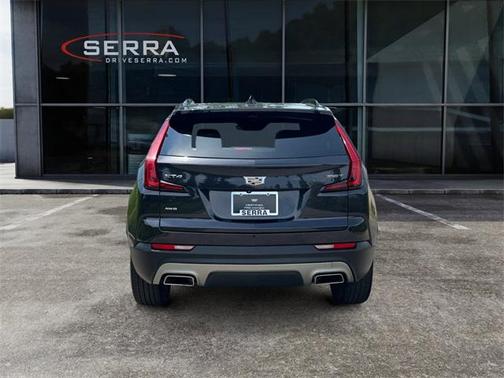 2022 Cadillac XT4 Premium Luxury