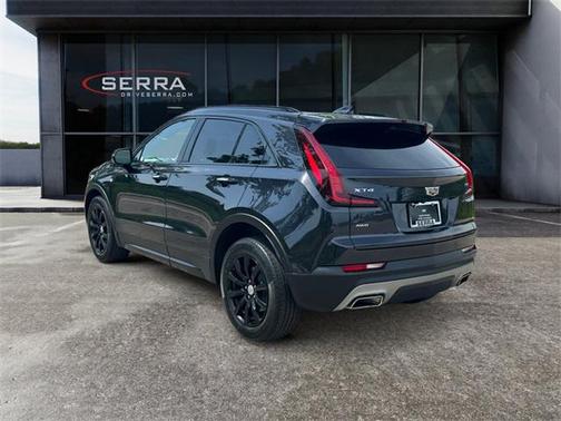 2022 Cadillac XT4 Premium Luxury