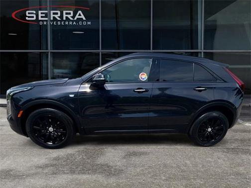 2022 Cadillac XT4 Premium Luxury