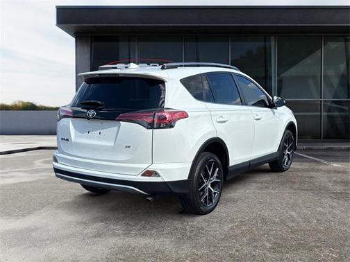 2016 Toyota RAV4 SE