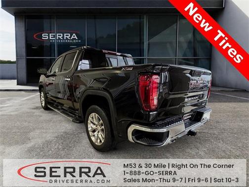 2022 GMC Sierra 1500 SLT