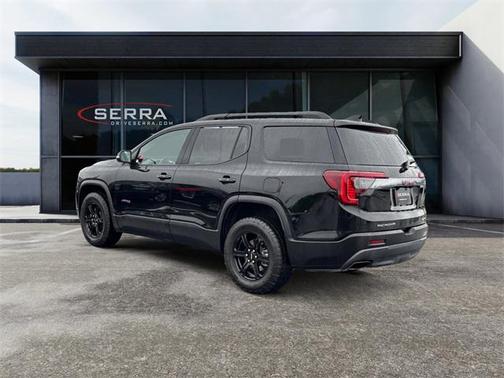 2023 GMC Acadia AWD AT4