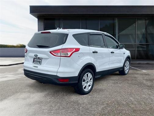 2016 Ford Escape S