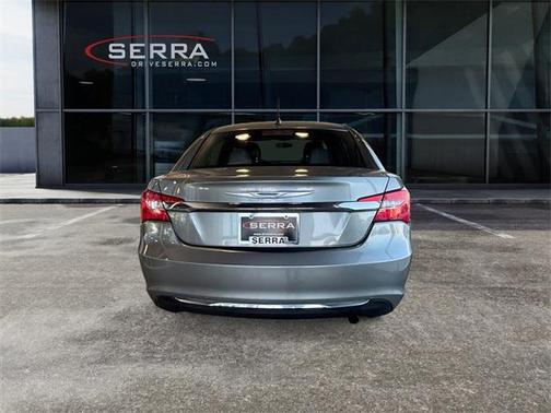 2013 Chrysler 200 Touring