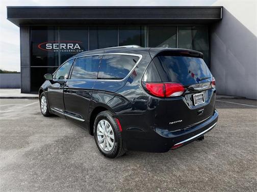 2018 Chrysler Pacifica Touring-L Plus