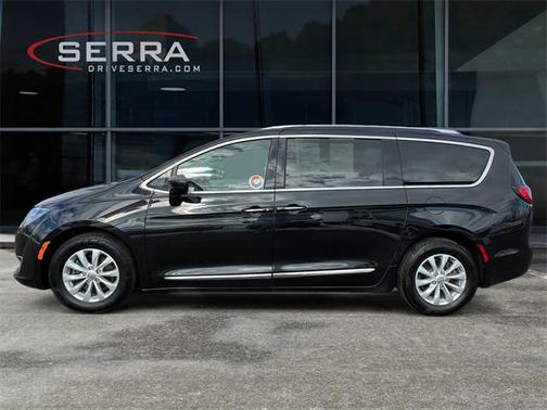 2018 Chrysler Pacifica Touring-L Plus