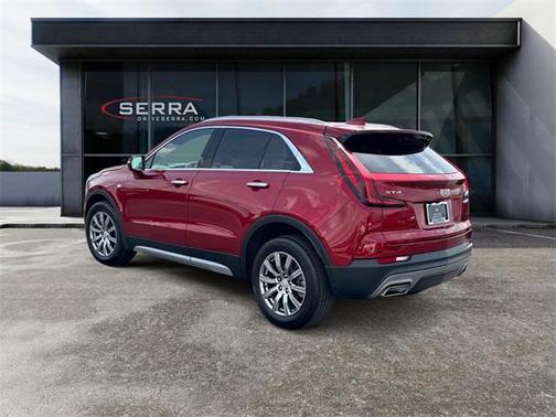 2022 Cadillac XT4 Premium Luxury