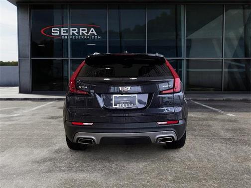 2023 Cadillac XT4 Premium Luxury