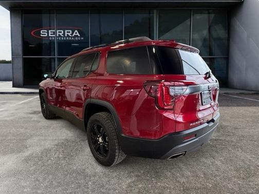 2023 GMC Acadia AWD AT4